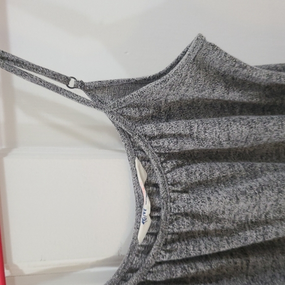 H & M ROMPER - Picture 2 of 3